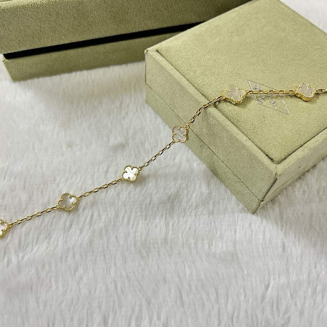 [Psychic Jewelrys]CLOVER 6 MOTIF WHITE MOP BRACELET