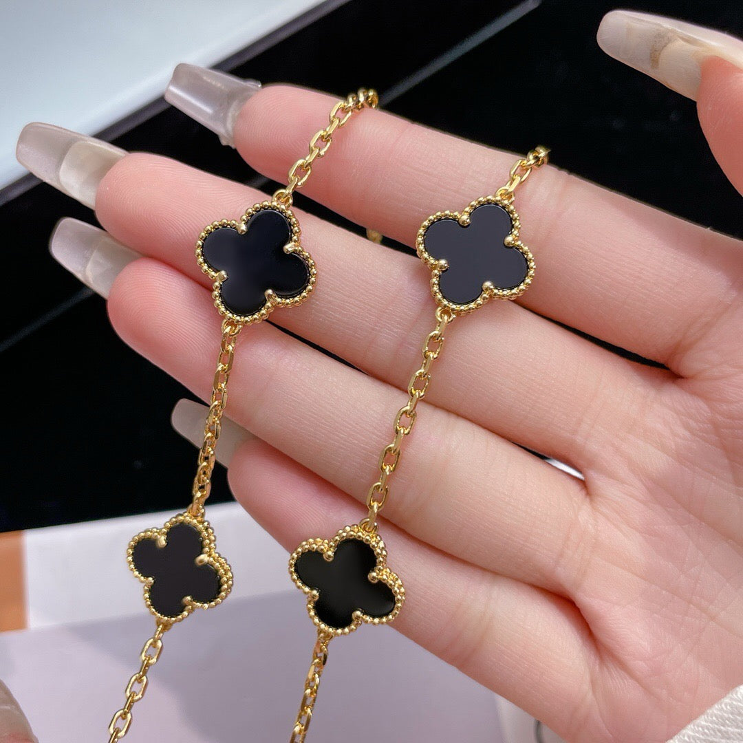 [Psychic Jewelrys]CLOVERS THE 10-MOTIFS ONYX NECKLACE