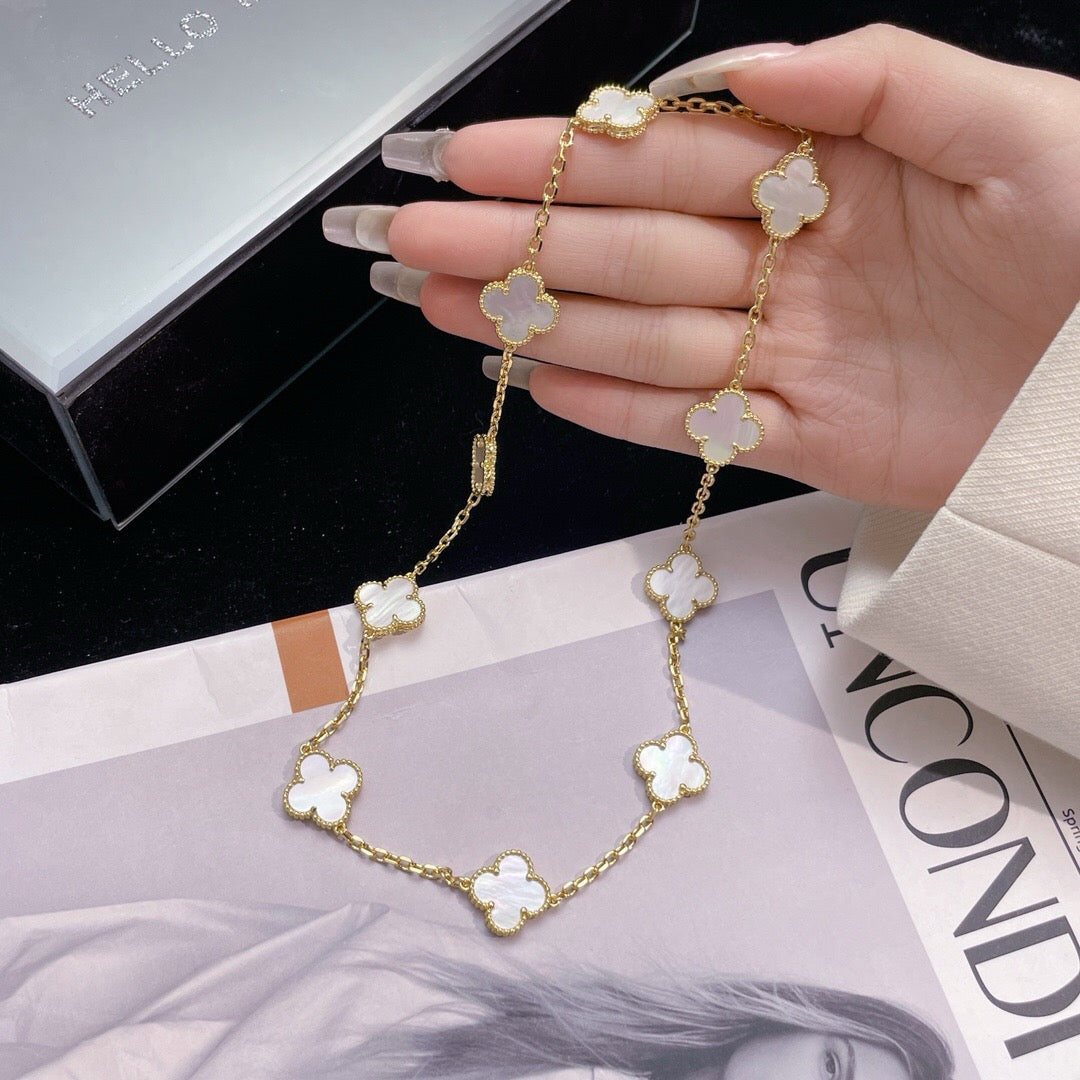[Psychic Jewelrys]CLOVERS THE 10-MOTIFS WHITE MOTHER OF PEARL NECKLACE