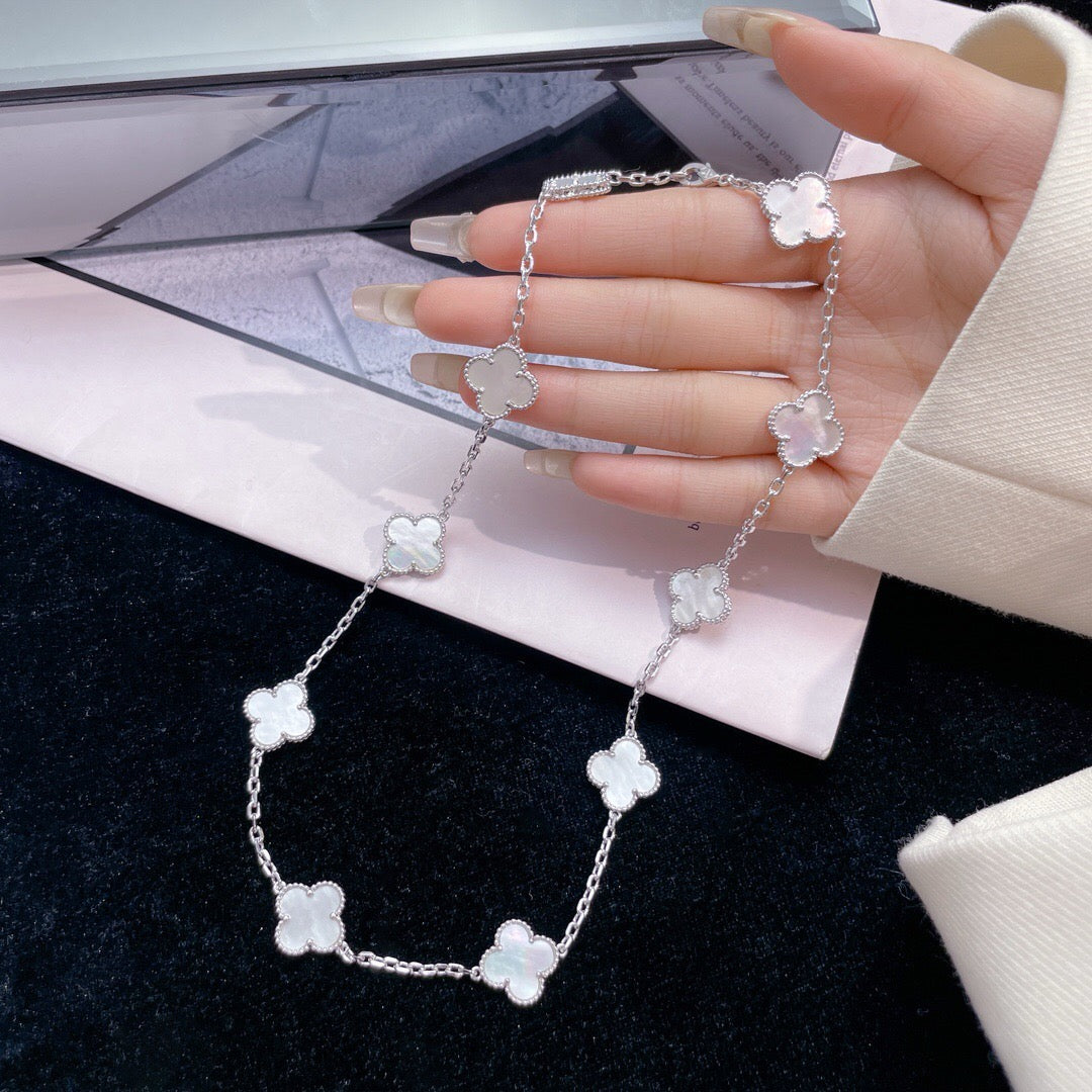 [Psychic Jewelrys]CLOVERS THE 10-MOTIFS WHITE MOTHER OF PEARL NECKLACE