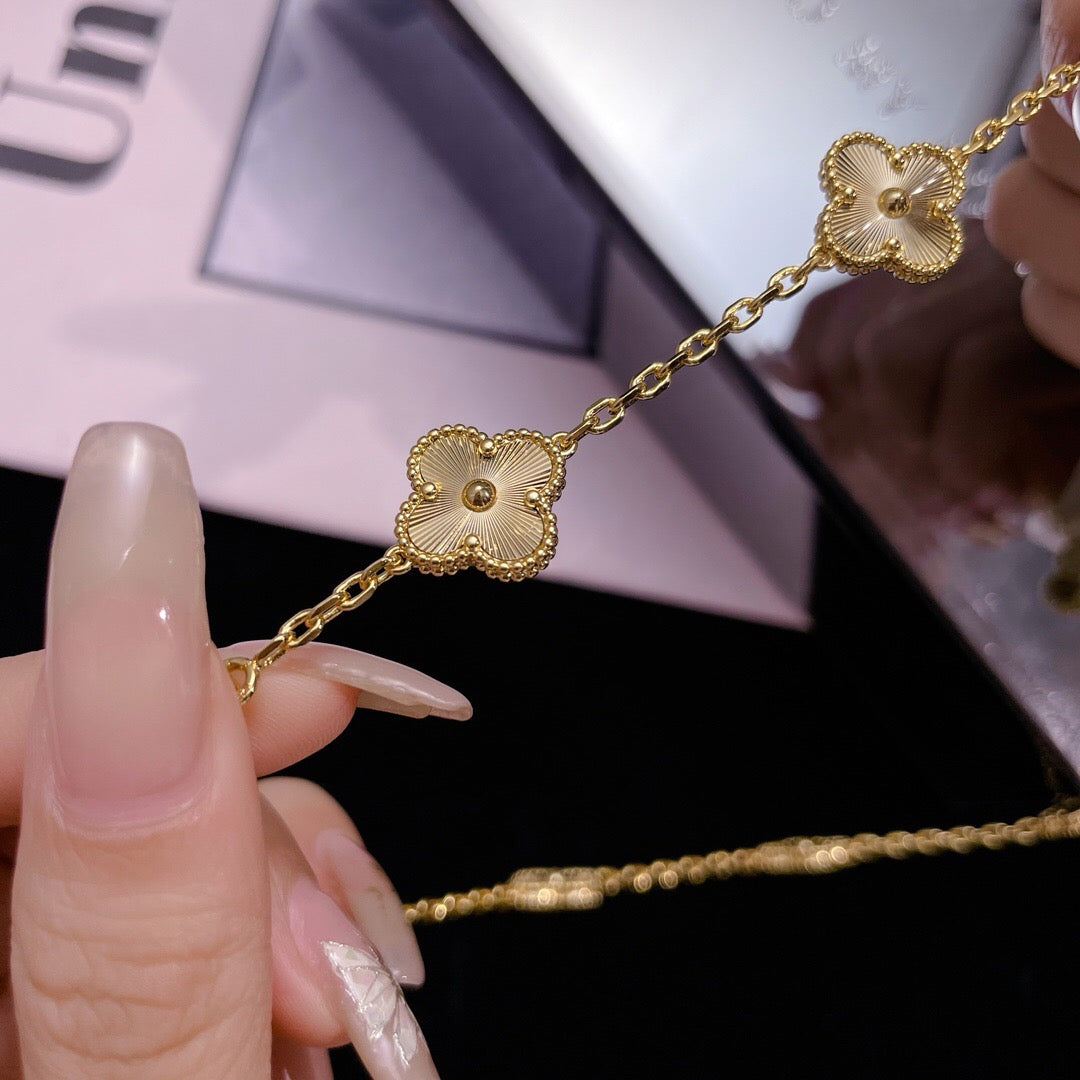 [Psychic Jewelrys]CLOVERS THE 10-MOTIFS LASER NECKLACE