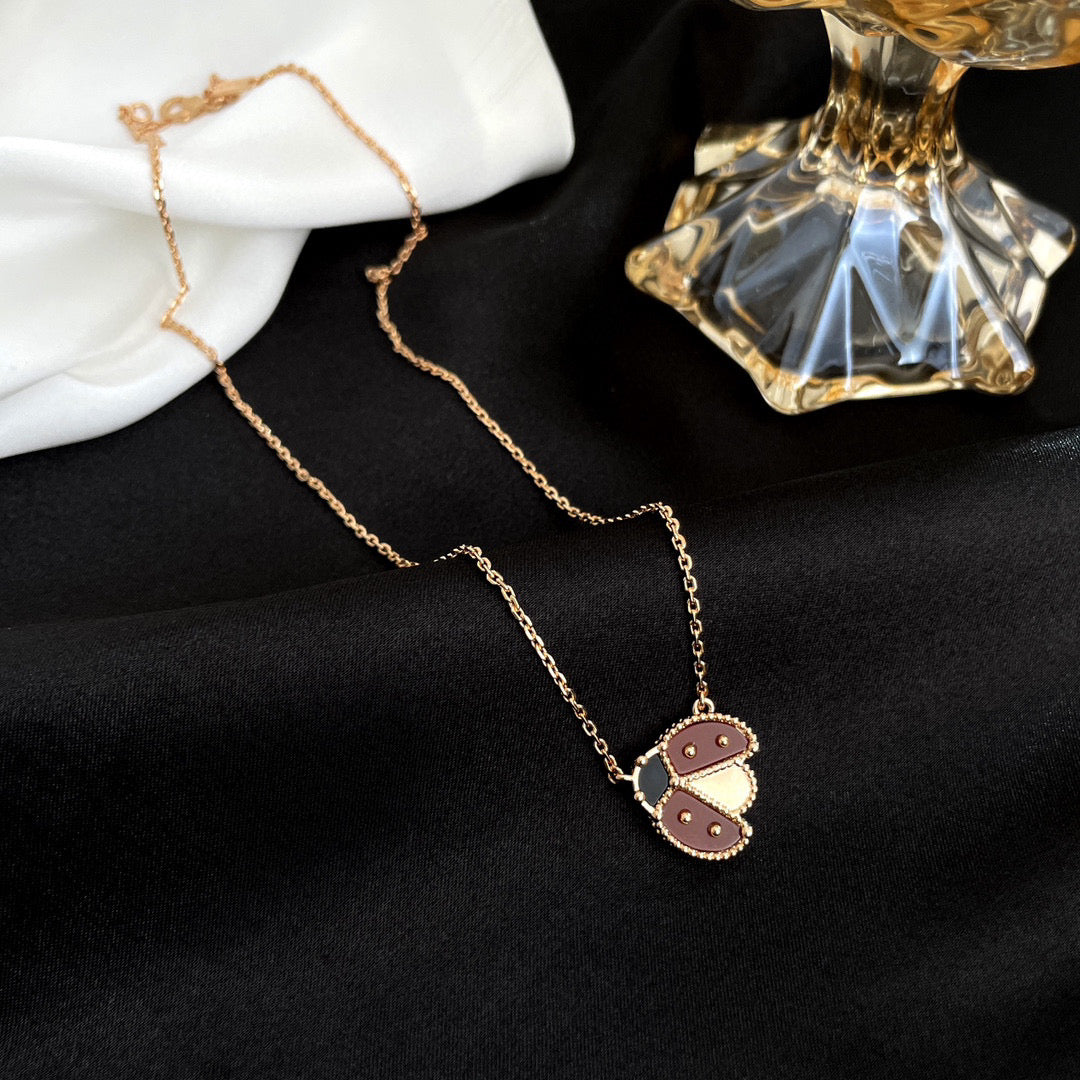 [Psychic Jewelrys]LUCKY  CARNELIANS LADYBUG NECKLACE