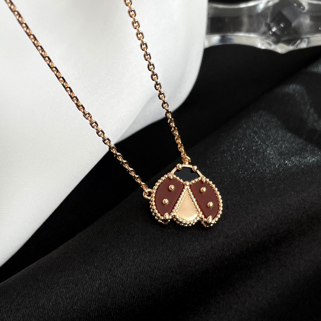 [Psychic Jewelrys]LUCKY  CARNELIANS LADYBUG NECKLACE