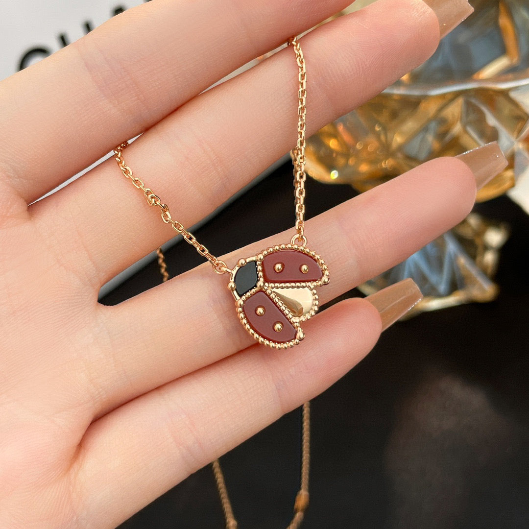 [Psychic Jewelrys]LUCKY  CARNELIANS LADYBUG NECKLACE