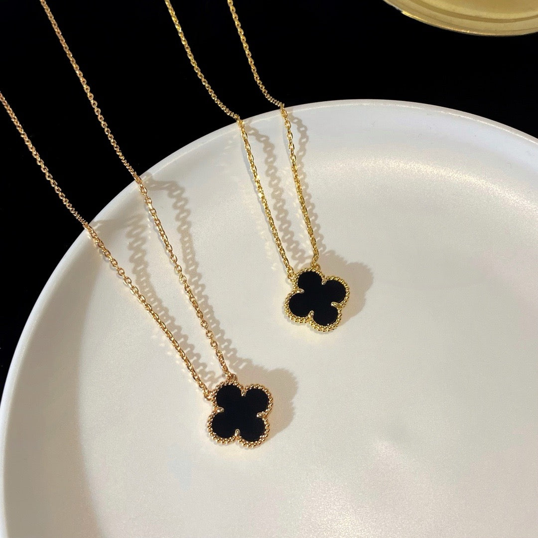 [Psychic Jewelrys]CLOVER 15MM BLACK ONYX SINGLE FLOWER NECKLACE