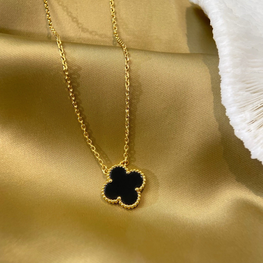 [Psychic Jewelrys]CLOVER 15MM BLACK ONYX SINGLE FLOWER NECKLACE