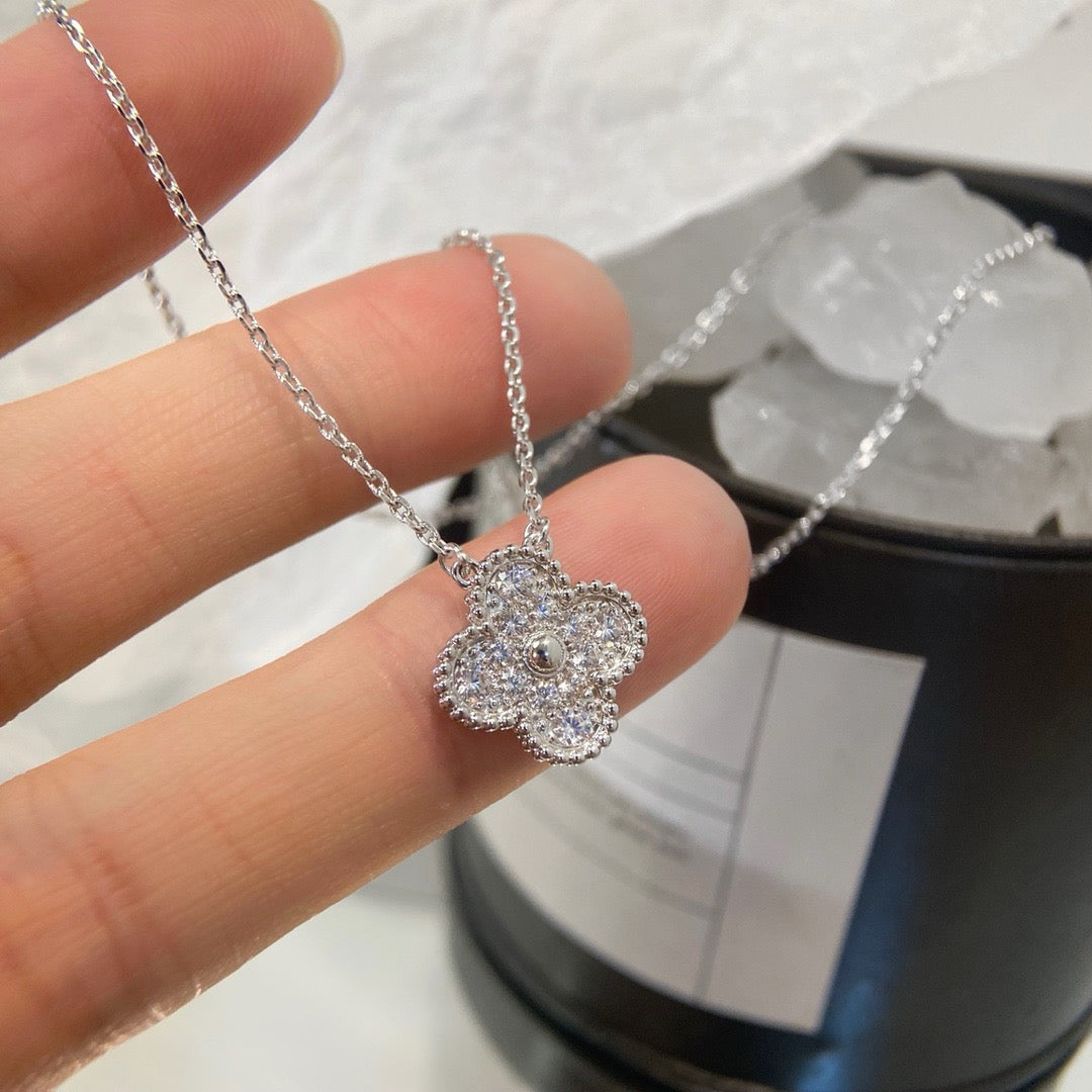 [Psychic Jewelrys]CLOVER 15MM DIAMOND SINGLE FLOWER NECKLACE