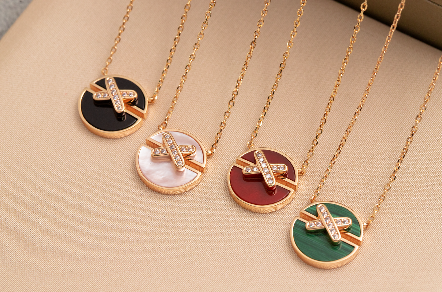 [Psychic Jewelrys]JEUX DE PINK GOLD DIAMOND NECKLACE