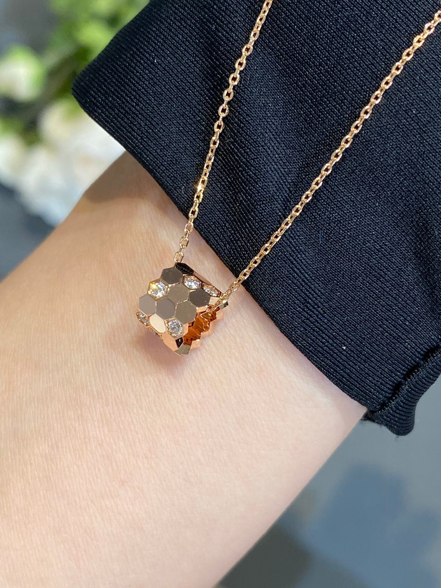 [Psychic Jewelrys]BEE LOVE DIAMOND NECKLACE