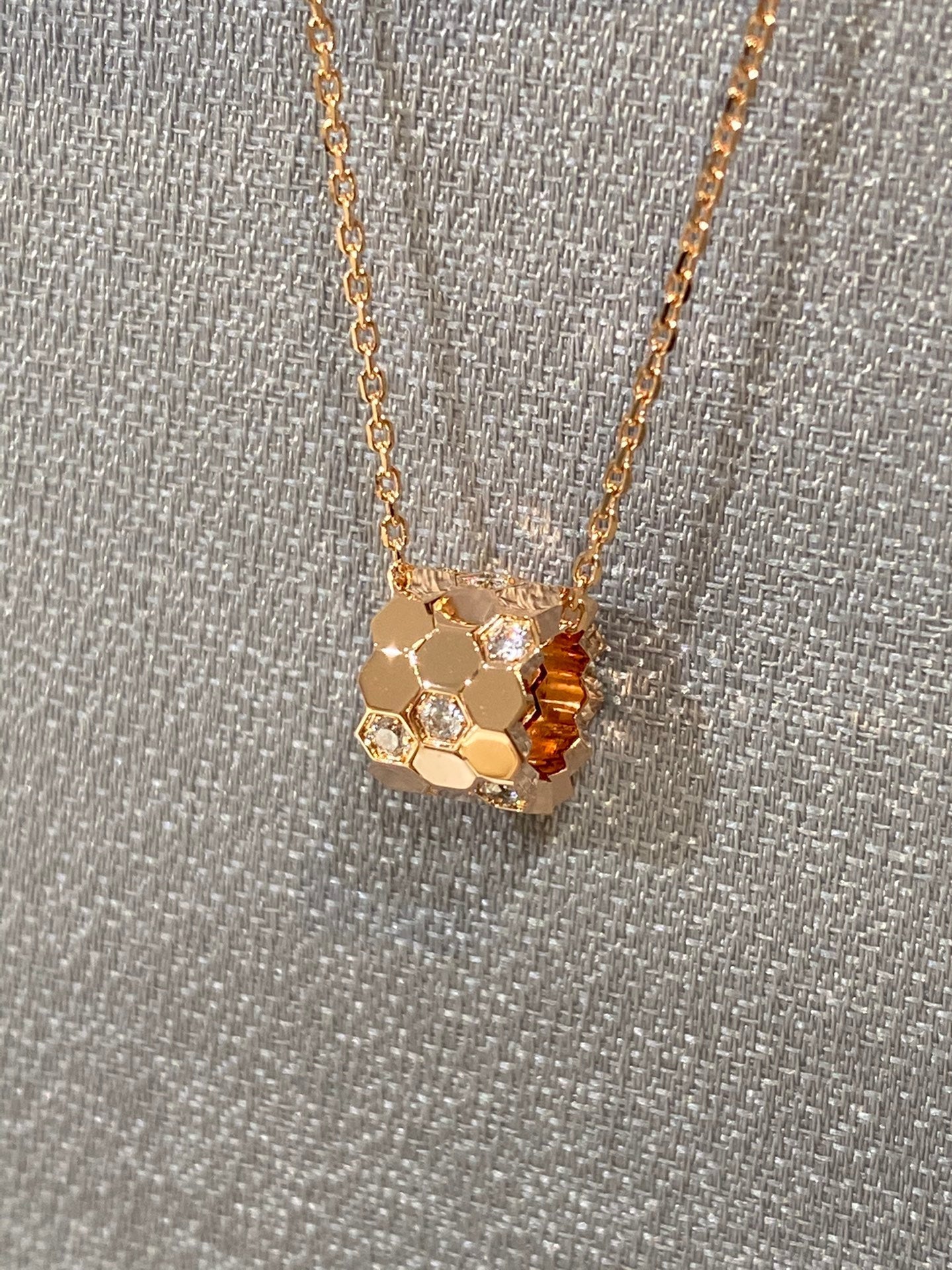[Psychic Jewelrys]BEE LOVE DIAMOND NECKLACE