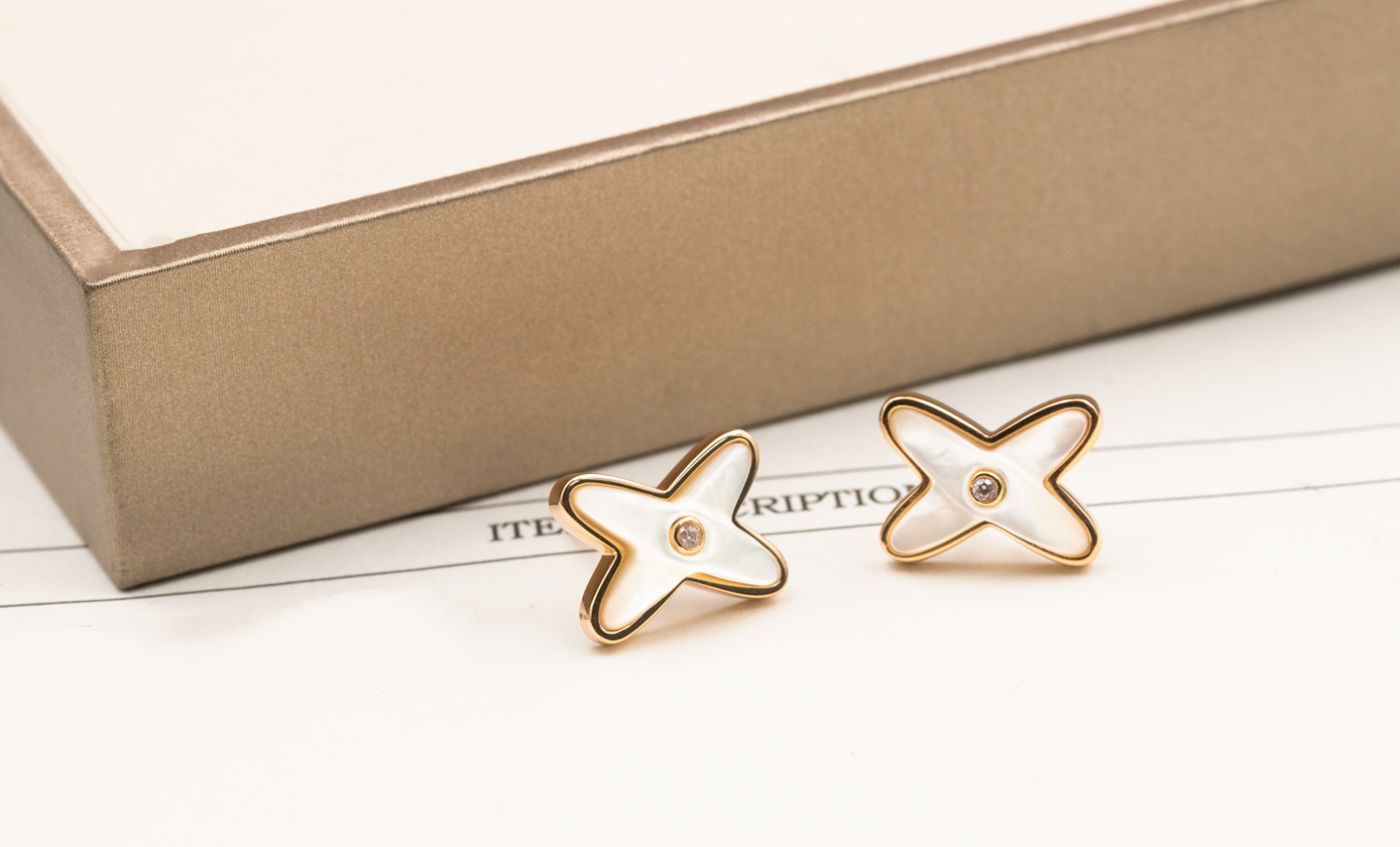 [Psychic Jewelrys]JEUX DE WHITE MOP PINK GOLD DIAMOND EARRINGS