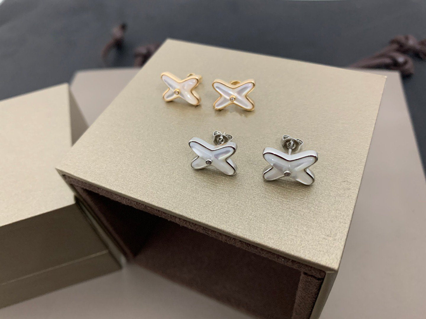[Psychic Jewelrys]JEUX DE WHITE MOP SILVER DIAMOND EARRINGS