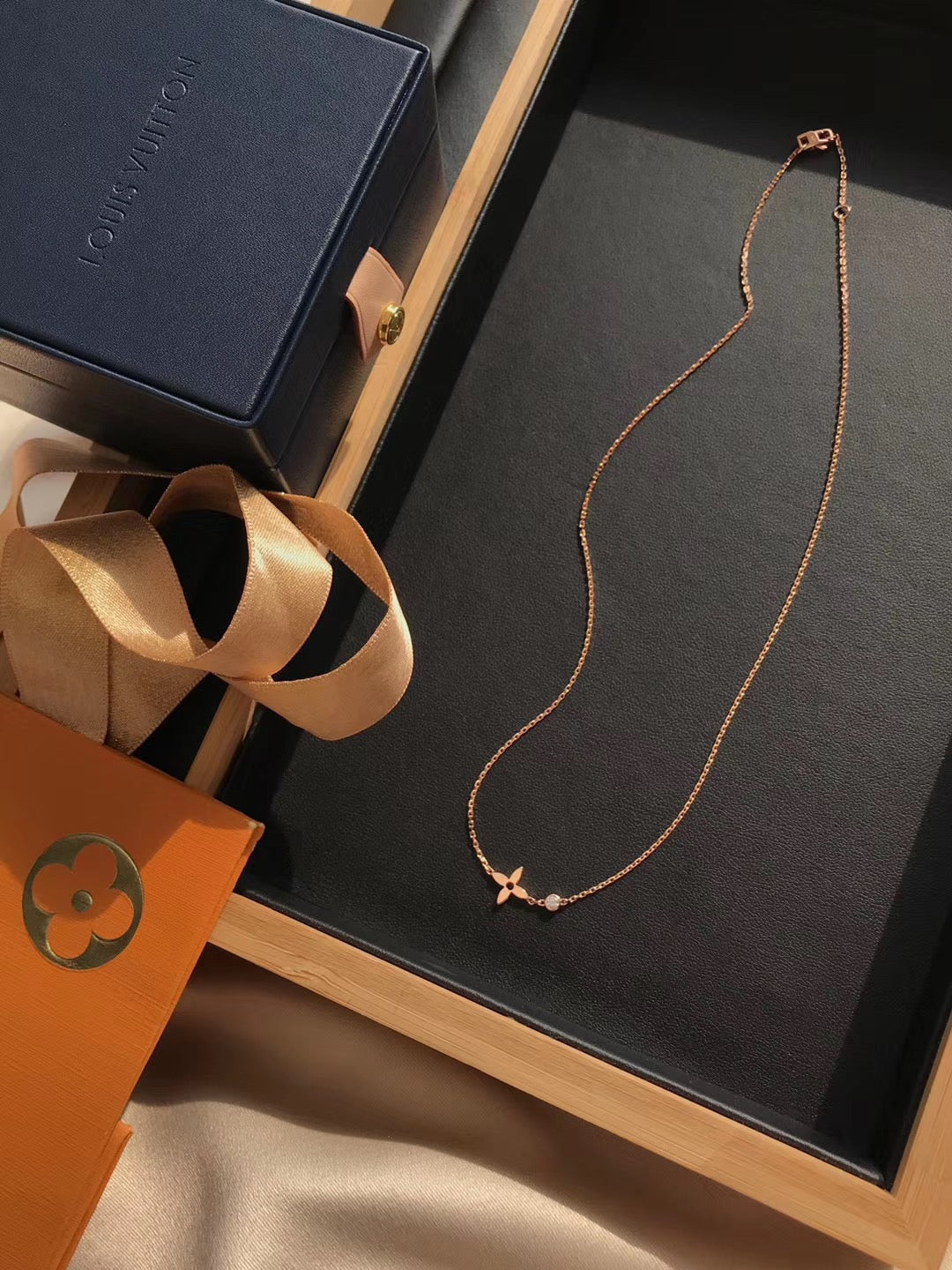 [Psychic Jewelrys]BLOSSOM PENDANT PINK GOLD AND DIAMOND