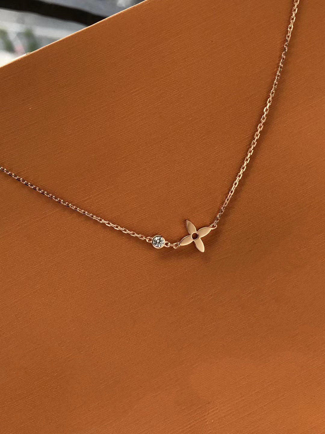 [Psychic Jewelrys]BLOSSOM PENDANT PINK GOLD AND DIAMOND