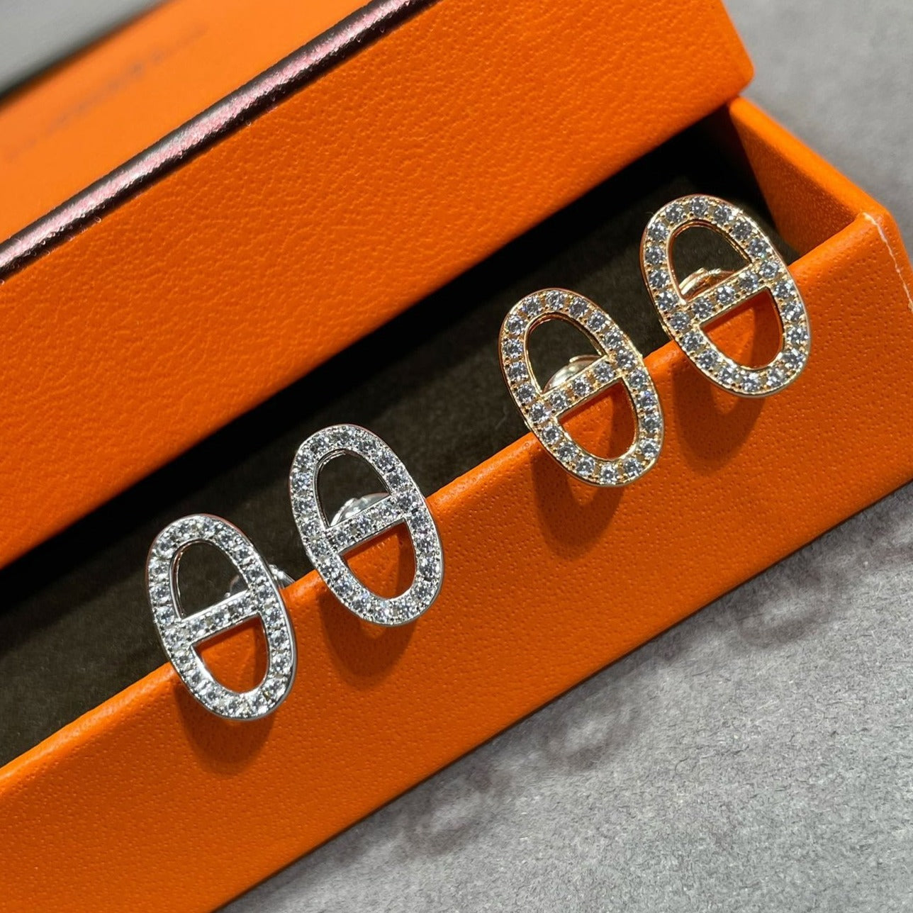 [Psychic Jewelrys]HM FULL DIAMOND PIG NOSE STUD EARRINGS