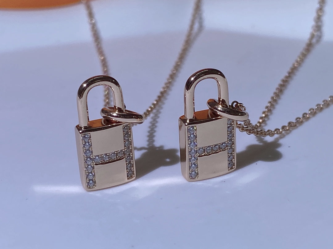 [Psychic Jewelrys]HM ADVANCED NICHE LOCK HEAD NECKLACE DIAMONDS