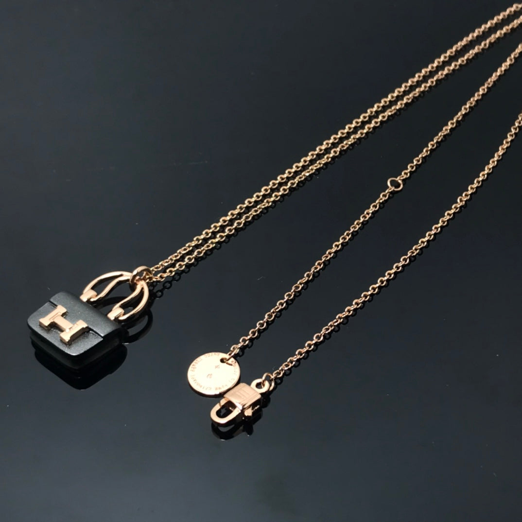 [Psychic Jewelrys]WOMEN'S HM AMULETTES CONSTANCE PENDANT NECKLACE