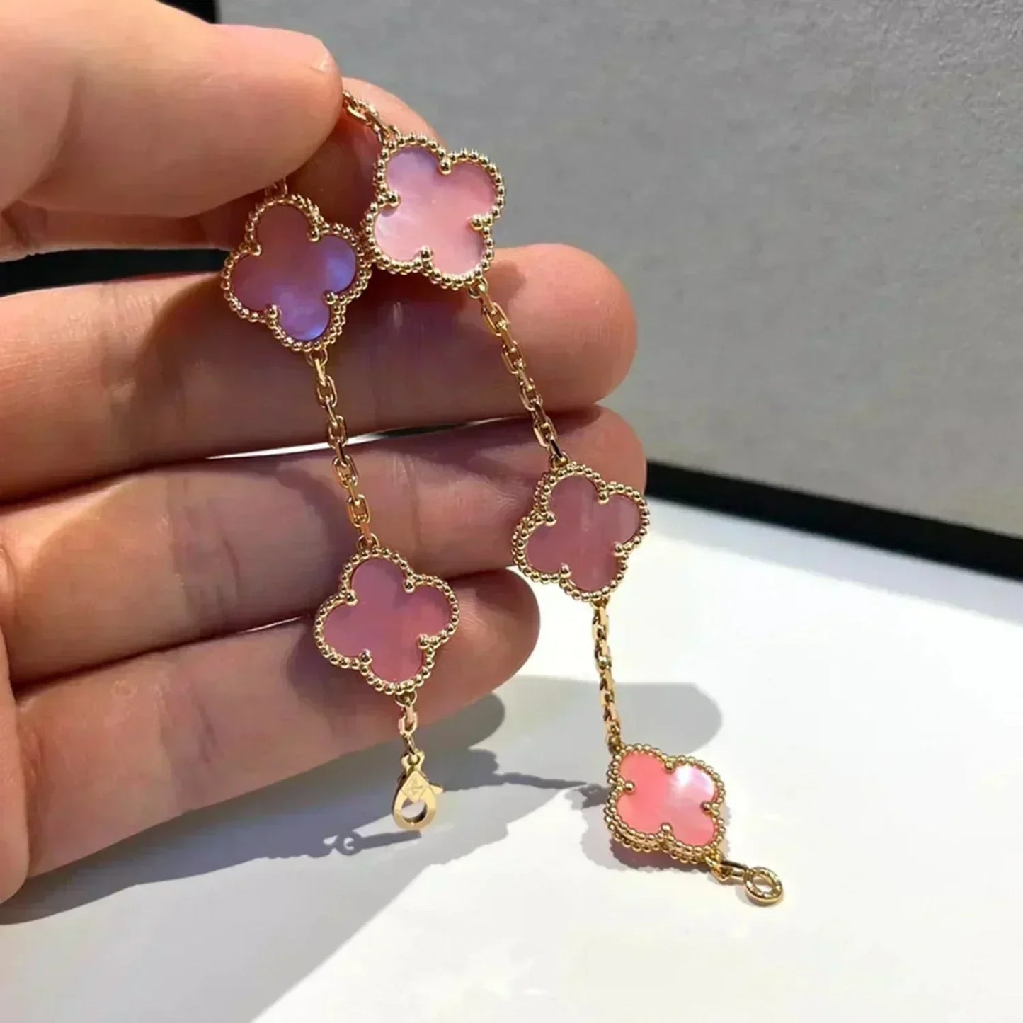[Psychic Jewelrys]CLOVER 5 PINK MOP BRACELET