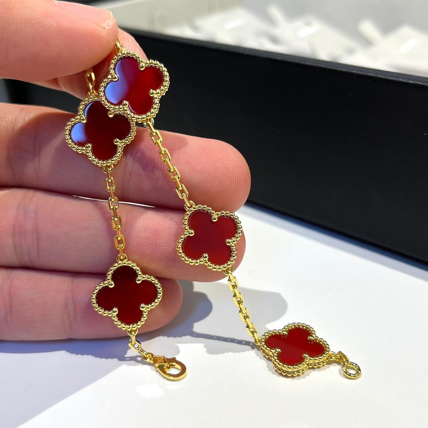 [Psychic Jewelrys]CLOVER 5 MOTIFS RED AGATE  BRACELET