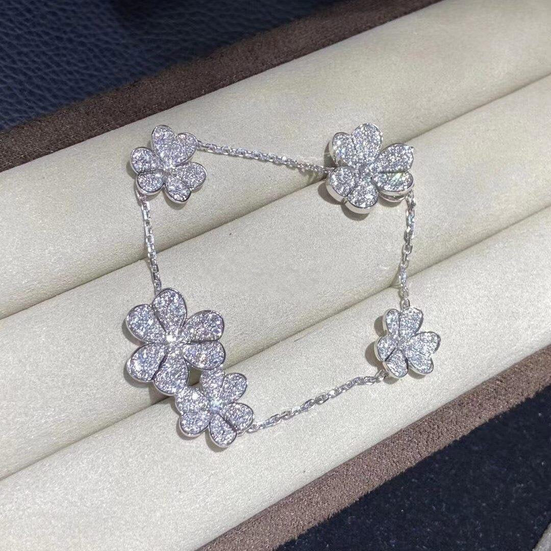 [Psychic Jewelrys]FRIVOLE SILVER 5 FLOWERS BRACELET