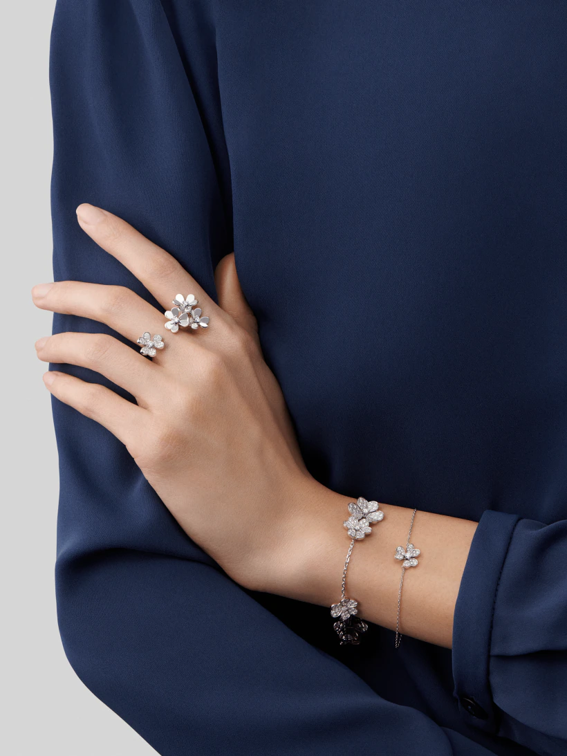[Psychic Jewelrys]FRIVOLE SILVER FLOWER DIAMOND BRACELET