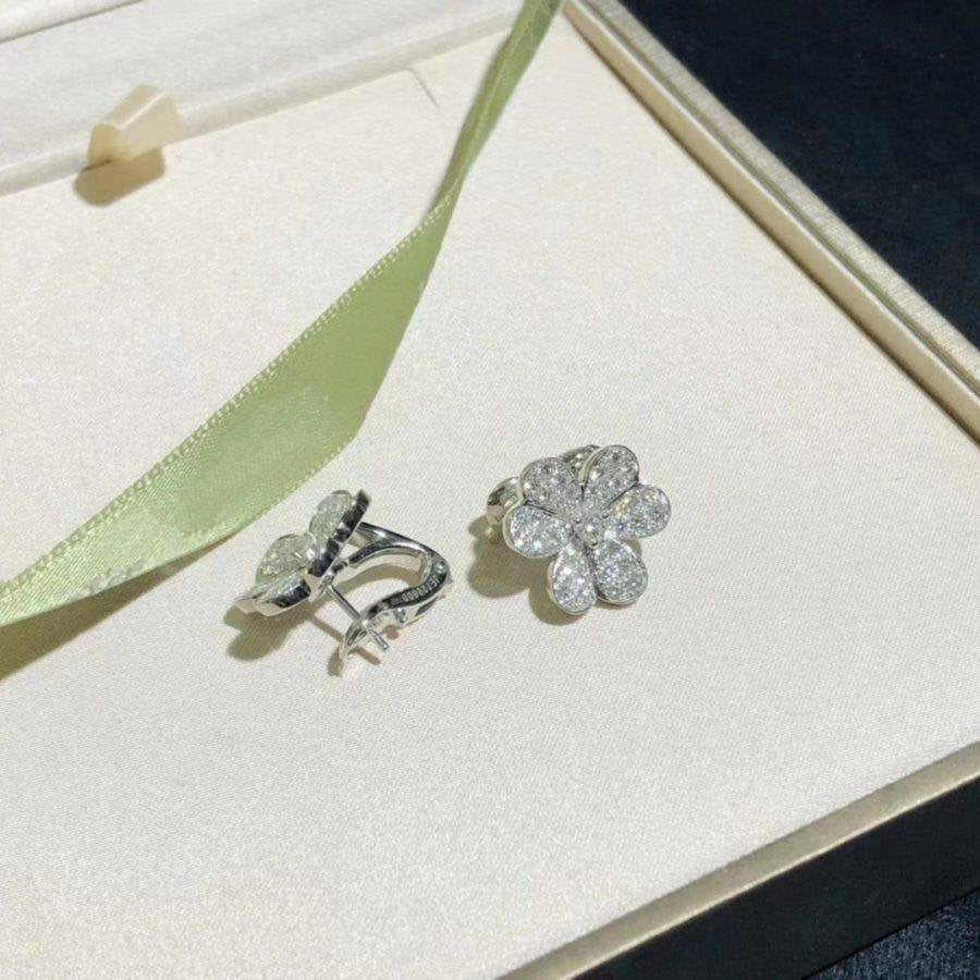 [Psychic Jewelrys]FRIVOLE SILVER FLOWER DIAMOND EARRINGS