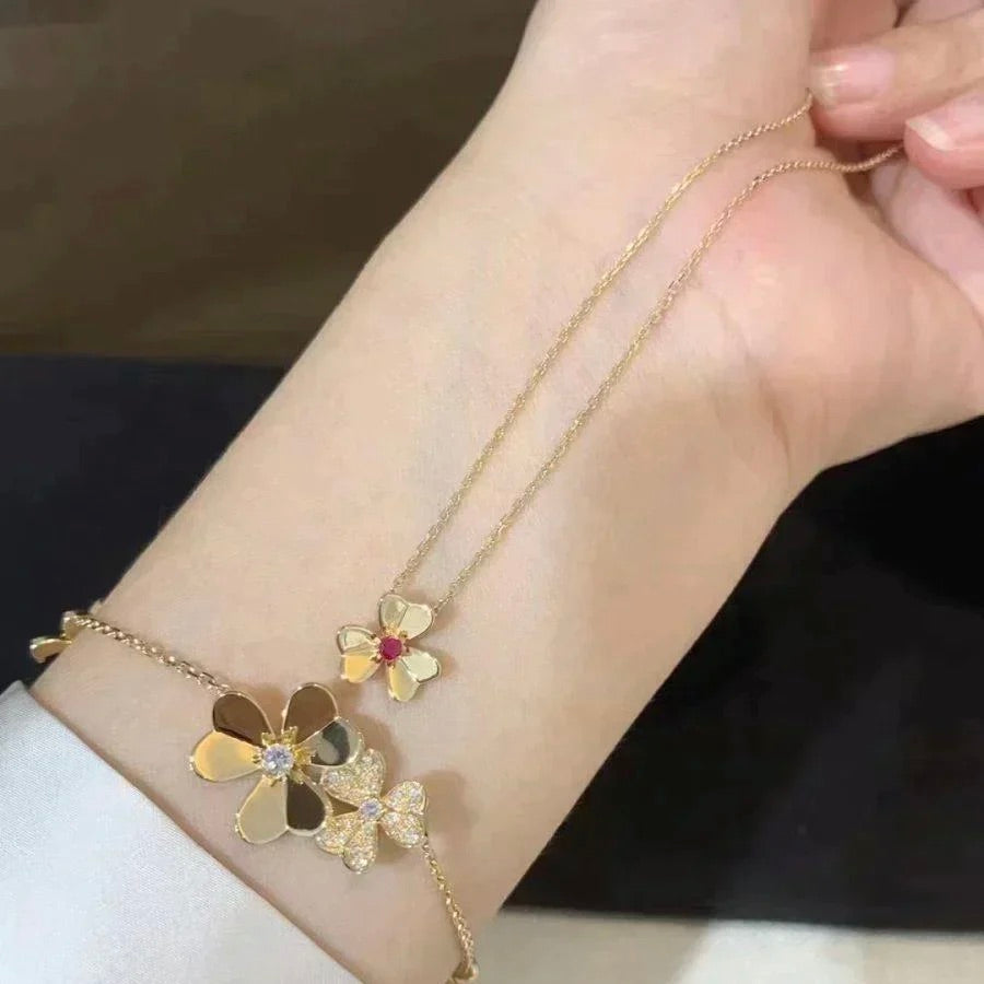 [Psychic Jewelrys]FRIVOLE GOLD FLOWER NECKLACE