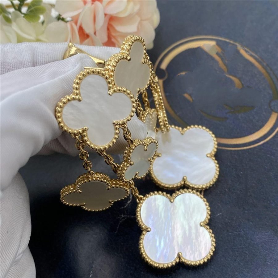 [Psychic Jewelrys]CLOVER EARRINGS WHITE MOP 4 MOTIFS GOLD