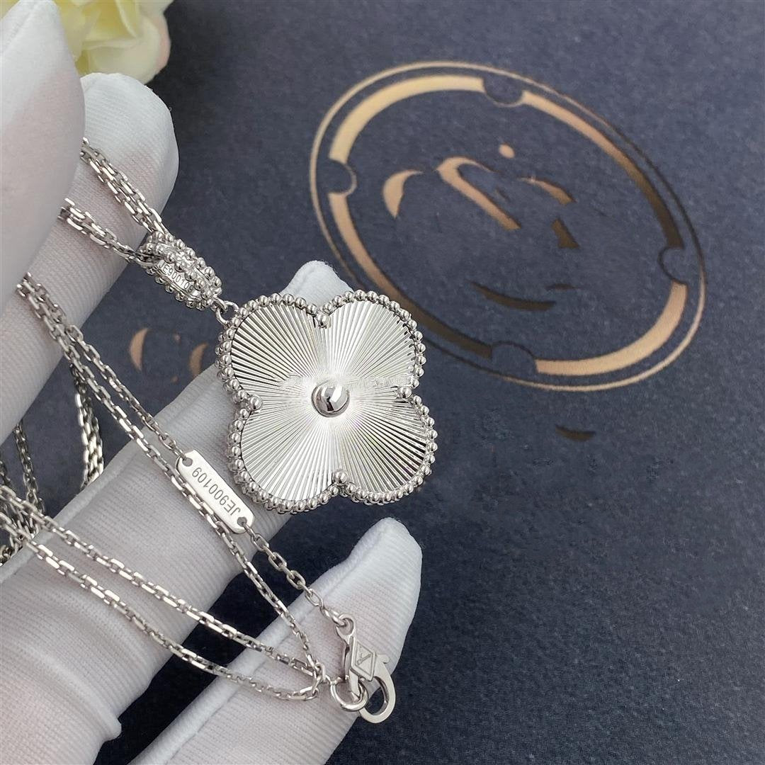 [Psychic Jewelrys]CLOVER 25MM SILVER BIG CLOVER NECKLACE