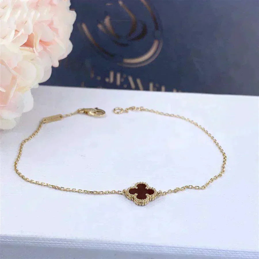 [Psychic Jewelrys]CLOVER  CARNELIAN SINGLE FLOWER BRACELET