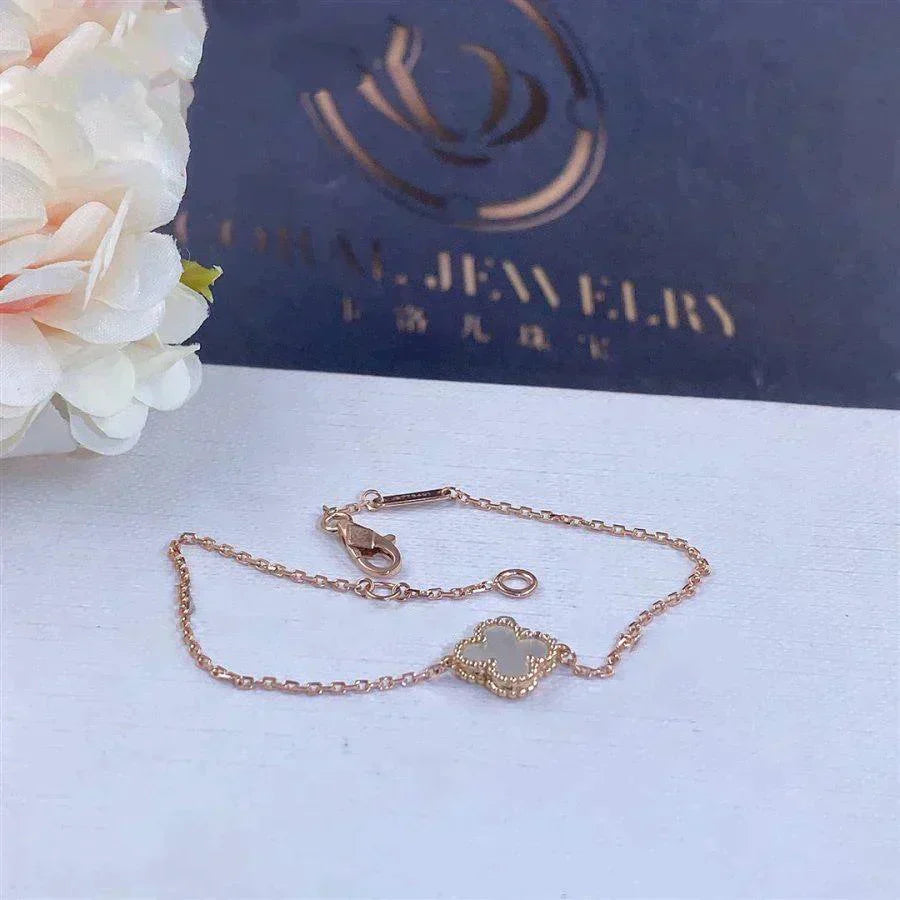[Psychic Jewelrys]CLOVER WHITE MOP SINGLE FLOWER BRACELET