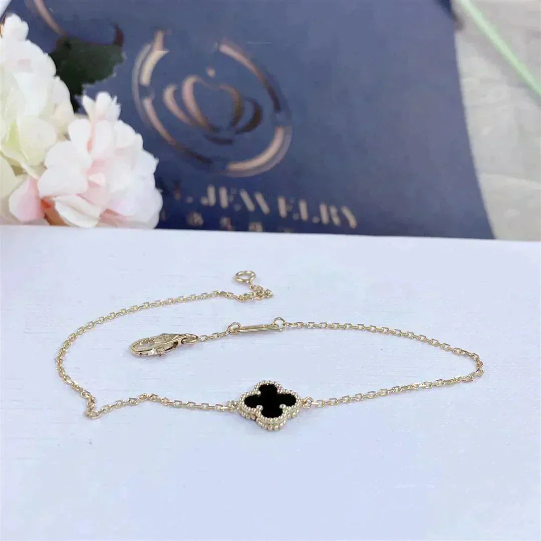 [Psychic Jewelrys]CLOVER ONYX SINGLE FLOWER BRACELET