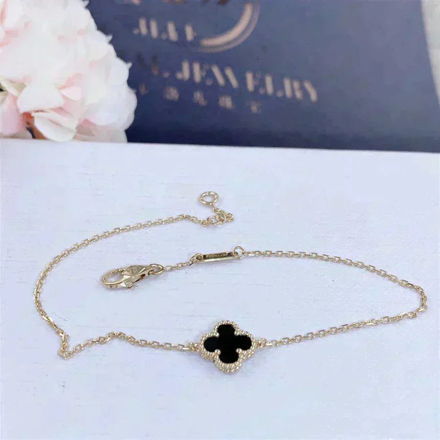 [Psychic Jewelrys]CLOVER ONYX SINGLE FLOWER BRACELET