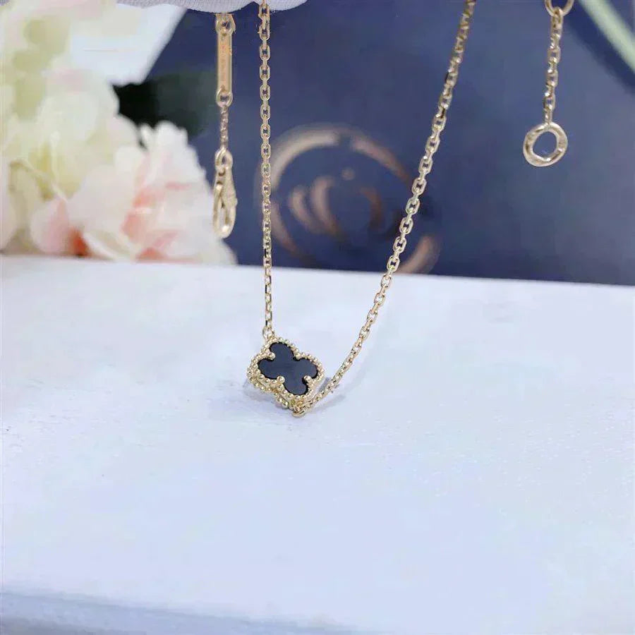 [Psychic Jewelrys]CLOVER ONYX SINGLE FLOWER BRACELET