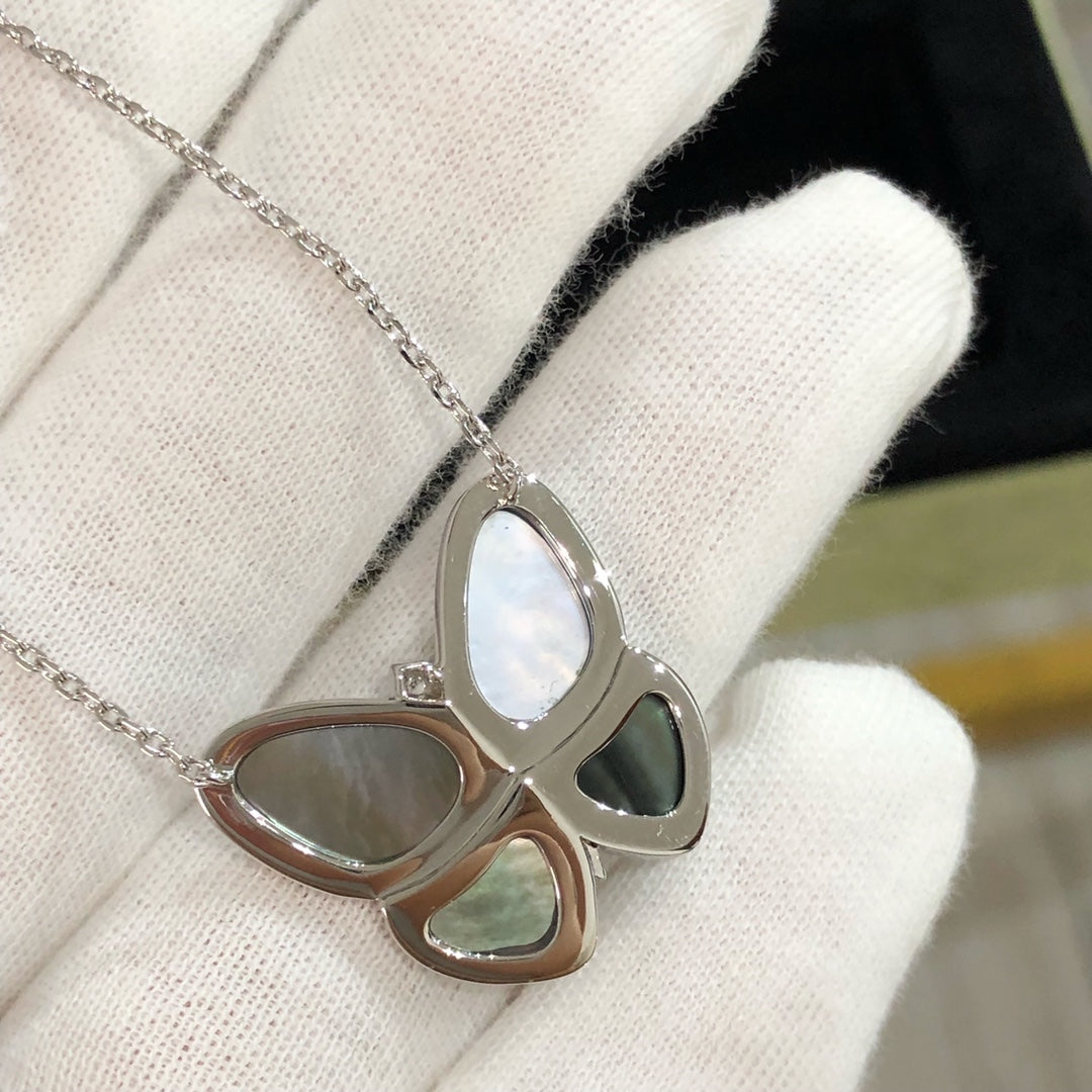 [Psychic Jewelrys]LARGE BUTTERFLY SILVER PENDANT DIAMOND NECKLACE