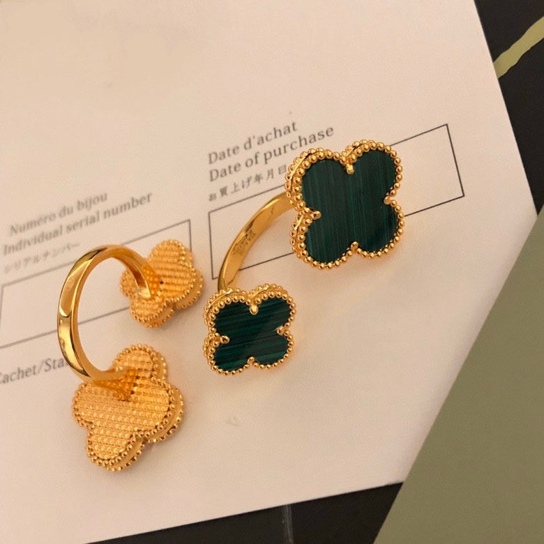 [Psychic Jewelrys]CLOVER BETWEEN THE FINGER RING