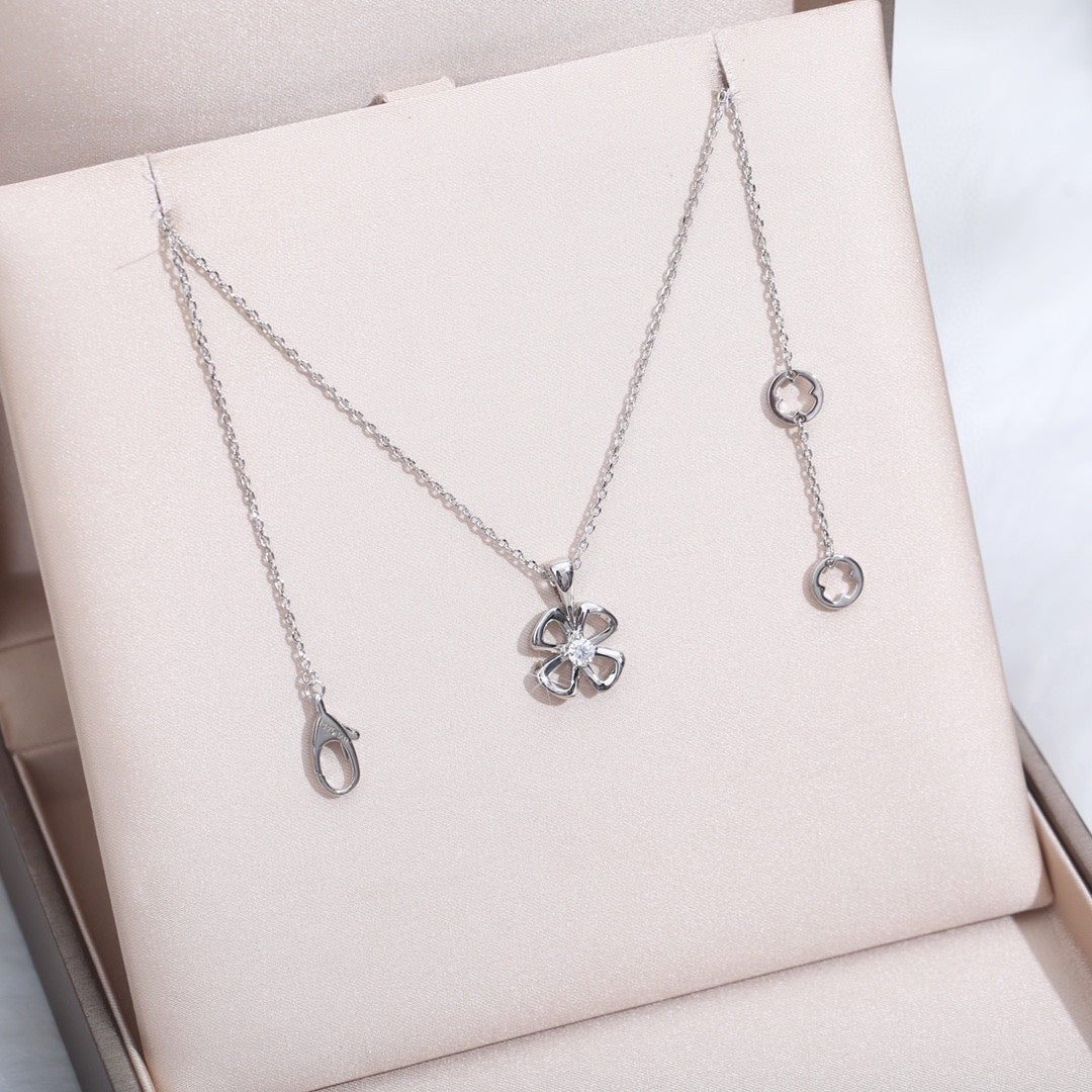 [Psychic Jewelrys]FIOREVER NECKLACE DIAMOND CENTER