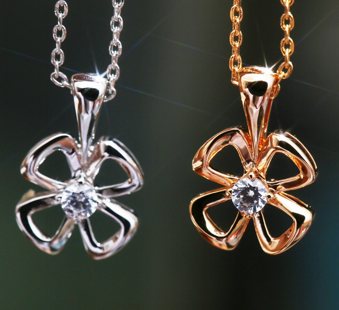 [Psychic Jewelrys]FIOREVER NECKLACE DIAMOND CENTER