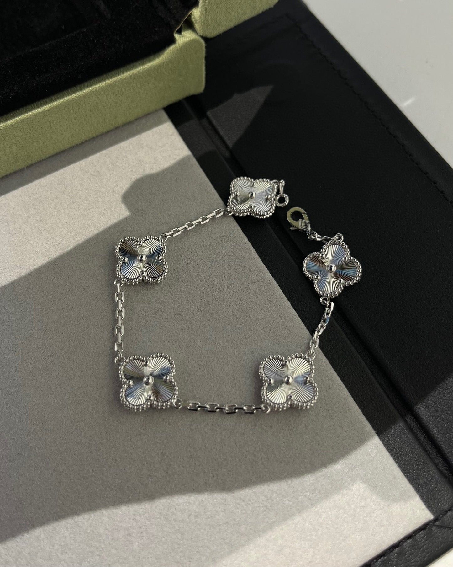 [Psychic Jewelrys]CLOVER SILVER 5 MOTIFS BRACELET